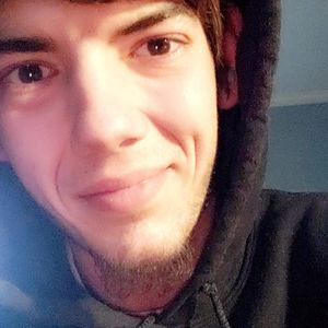 Meet your Posher, Devin